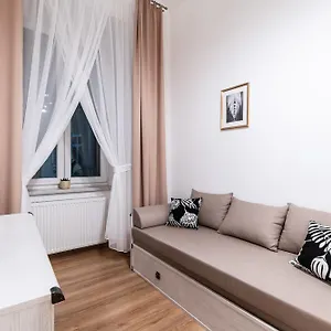 2* Lägenhetshotell Dietla 32 - Ideal Location In The Heart Of Krakow, Between Main Square And Kazimierz District