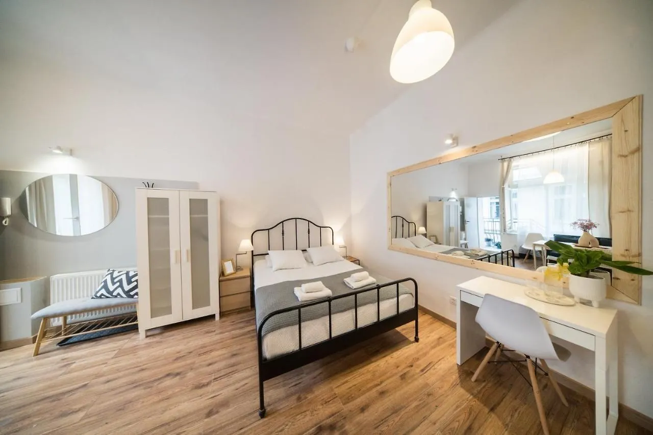 Roller Aparthotel Krakow 0*,