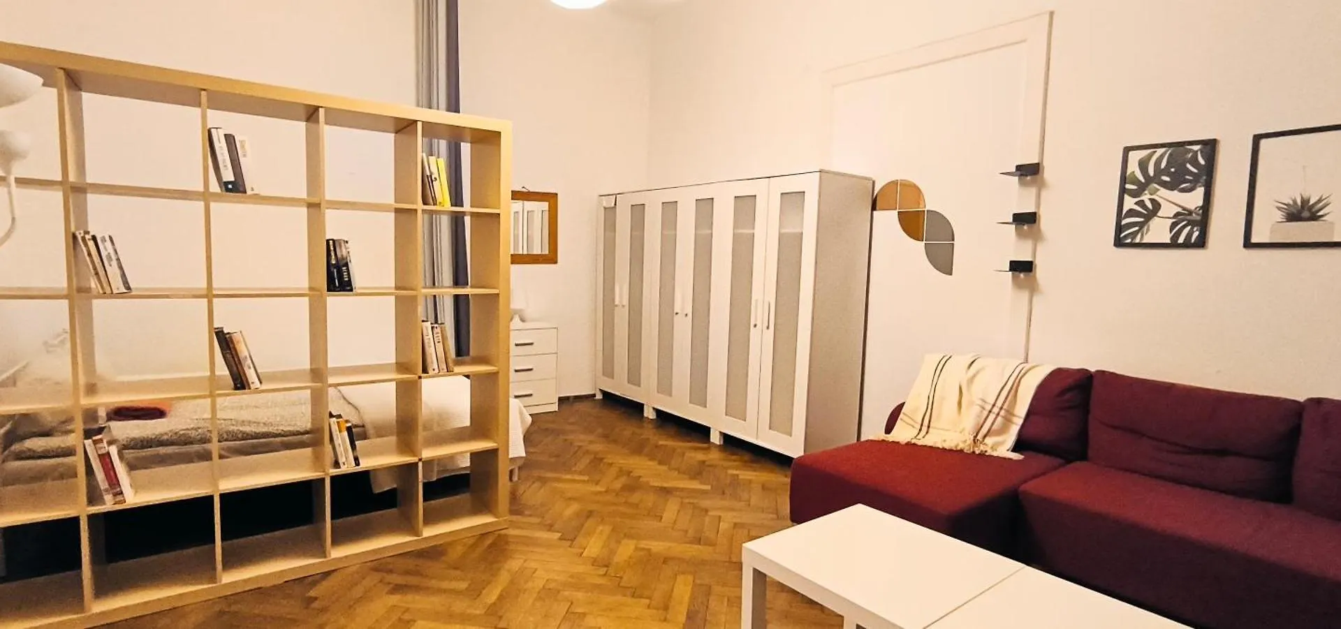 Roller Aparthotel Krakov 0*,